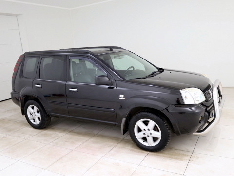 Nissan X-Trail Luxury 4x4 Facelift - Photo