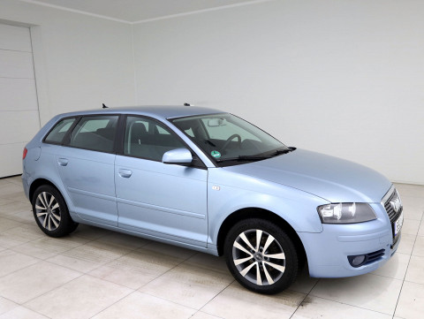 Audi A3 Comfortline Facelift - Photo