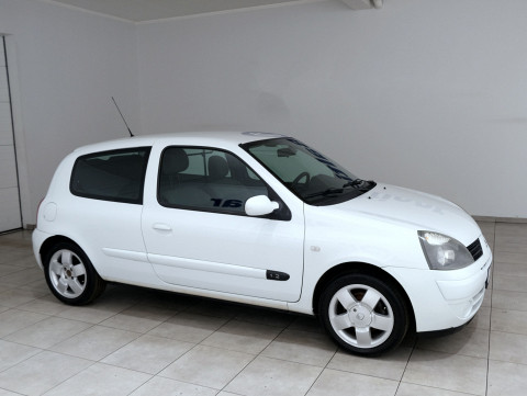 Renault Clio Van - Photo
