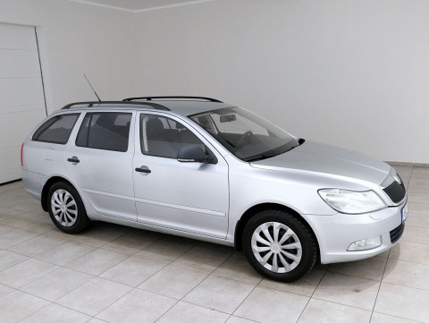 Skoda Octavia Comfortline Facelift - Photo