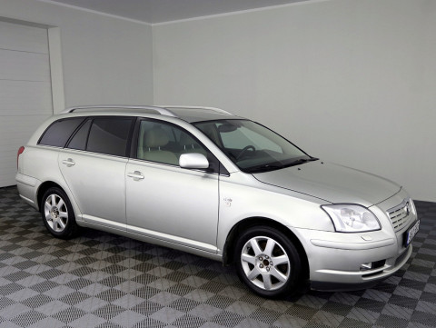 Toyota Avensis Linea Sol 2.0 D-4D 85kW
