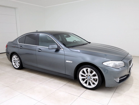 BMW 525 Executive ATM - Photo