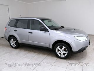 Subaru Forester Comfort AWD - Photo