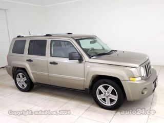 Jeep Patriot Luxury 4x4 - Photo