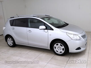 Toyota Verso Linea Sol - Photo