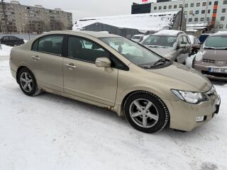 Honda Civic Elegance ATM 1.8 103kW
