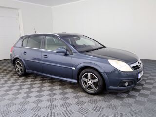 Opel Signum Cosmo Facelift ATM 3.0 CDTi 135kW