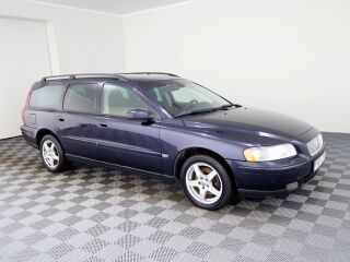 Volvo V70 Summum 4x4 AWD Facelift 2.4 D5 120kW