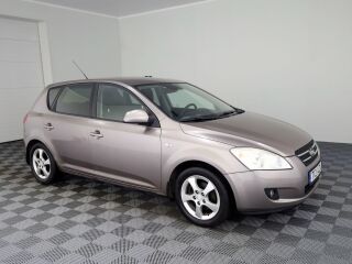 Kia Ceed Elegance 1.6 90kW