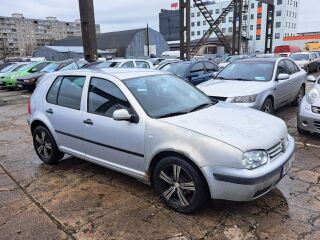 Volkswagen Golf Comfortline ATM 1.6 74kW