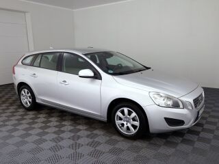 Volvo V60 Momentum 1.6 D4 84kW