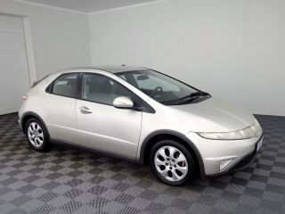 Honda Civic Elegance 1.3 61kW