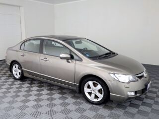 Honda Civic Elegance 1.8 103kW