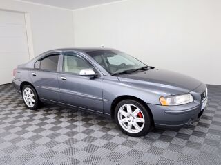 Volvo S60 Summum Facelift ATM 2.4 D5 120kW