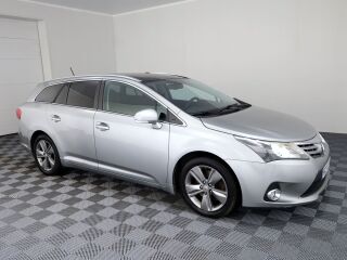 Toyota Avensis Luxury Facelift ATM 2.2 D-CAT 110kW