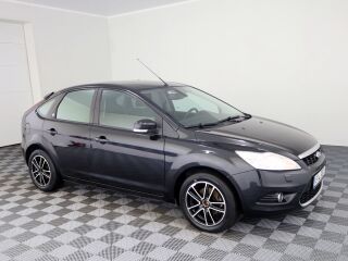 Ford Focus Ghia Facelift 1.6 74kW