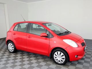 Toyota Yaris Linea Sol A-C ATM 1.3 64kW