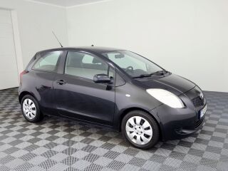 Toyota Yaris Linea Sol A-C ATM 1.3 64kW
