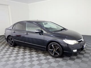 Honda Civic Elegance ATM 1.8 103kW
