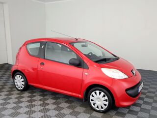 Peugeot 107 Elegance 1.0 50kW